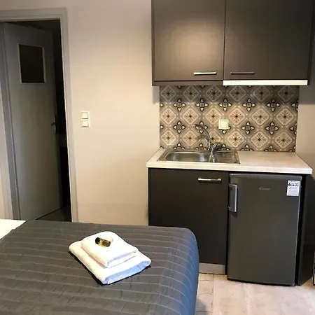 Tasoula's Beachside Apartament Palaiochora
